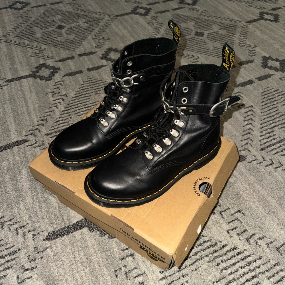 Doc Martens Boots